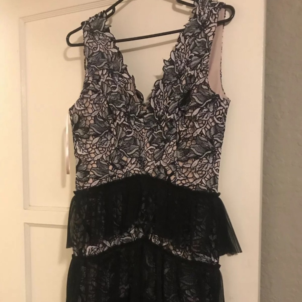 BCBG max azria Dress new without tags